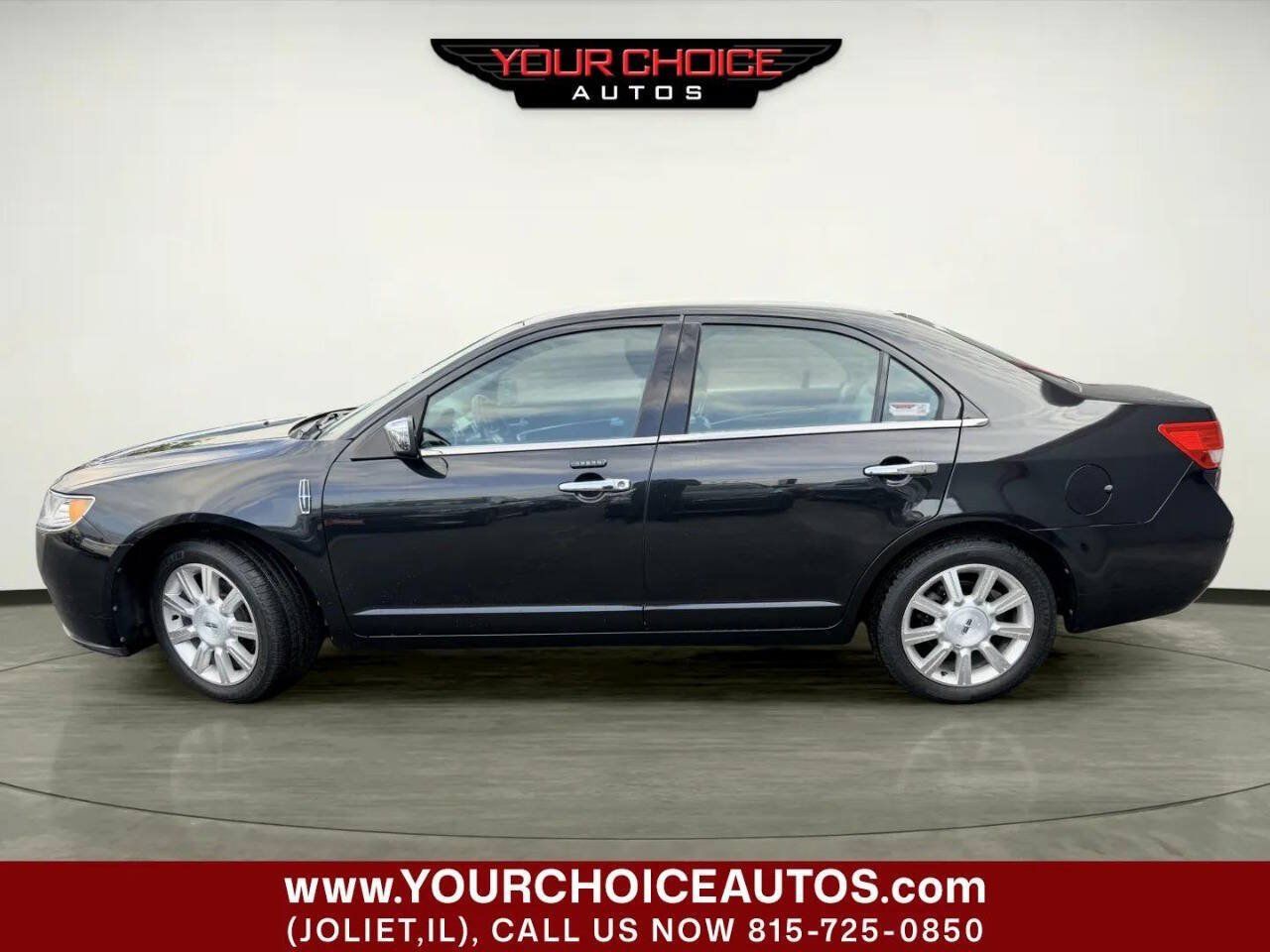Used 2012 Lincoln MKZ FWD image 2