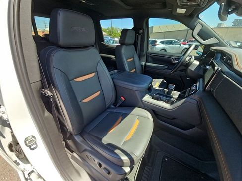 Used 2024 GMC Sierra 1500 AT4 w/ AT4 Premium Package image 17