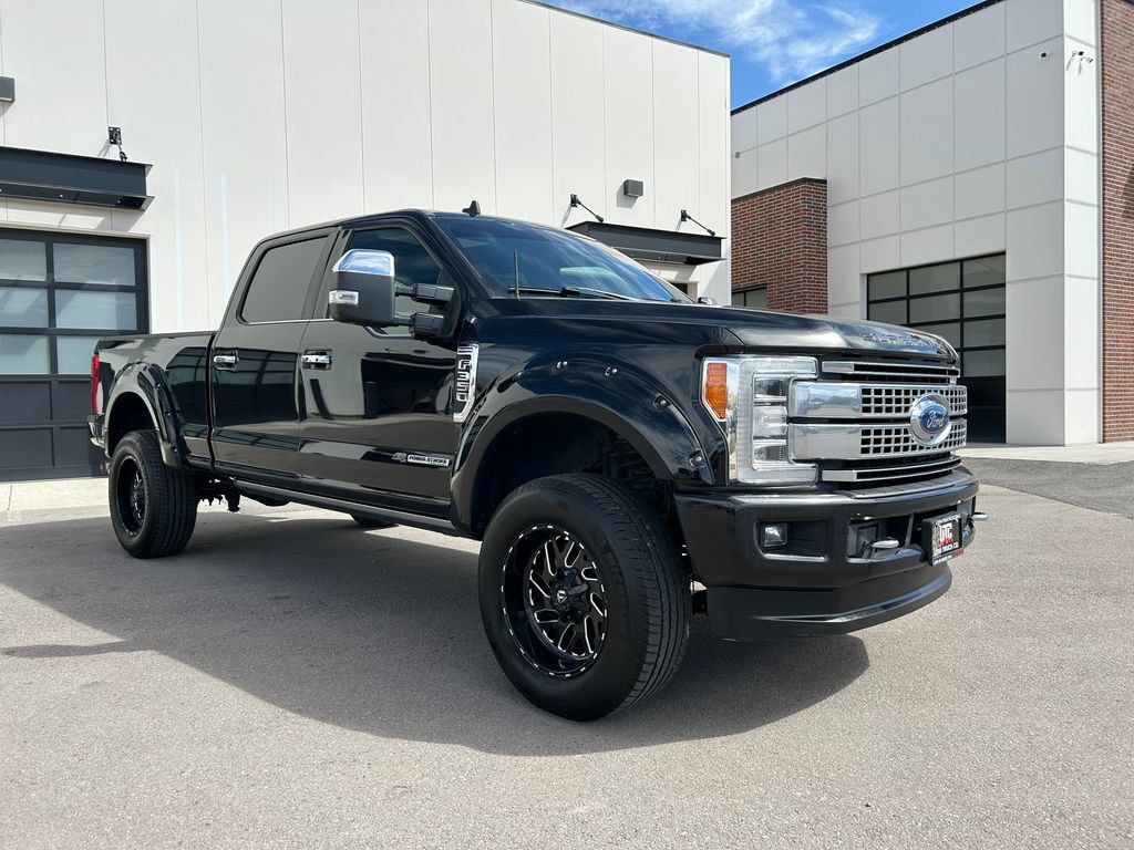 Used 2019 Ford F350 Platinum w/ Platinum Ultimate Package AWD/4WD image 1