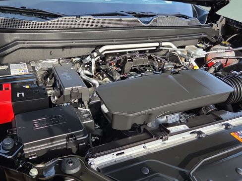 Used 2026 GMC Canyon AT4X AWD/4WD image 18