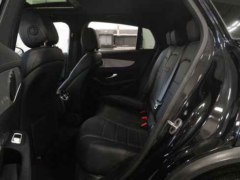 Used 2022 Mercedes-Benz GLC 300 4MATIC Coupe image 14