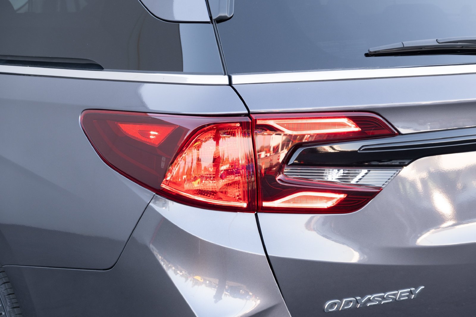 Used 2025 Honda Odyssey EX-L image 30