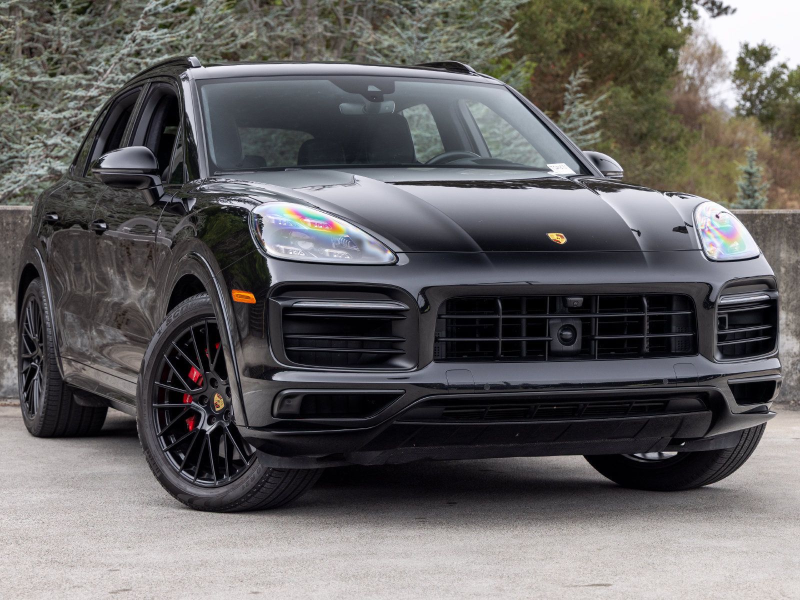 Certified 2023 Porsche Cayenne GTS AWD/4WD image 6