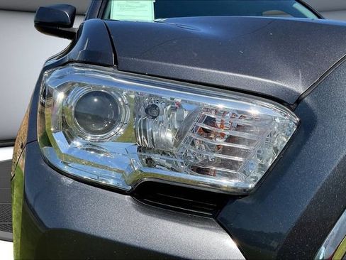 Used 2023 Toyota Tacoma SR5 RWD image 32