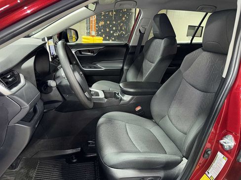 Used 2023 Toyota RAV4 XLE FWD image 15