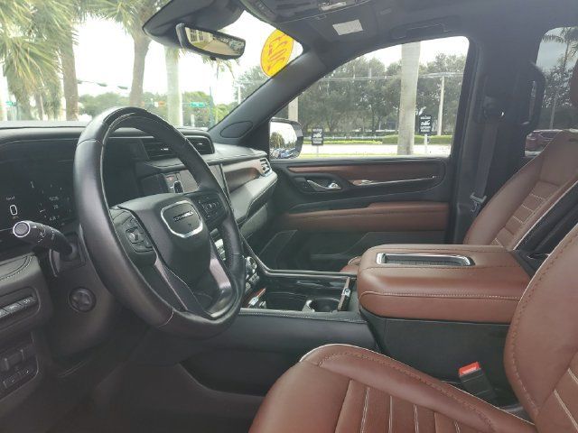 Certified 2023 GMC Yukon XL Denali Ultimate AWD/4WD image 22