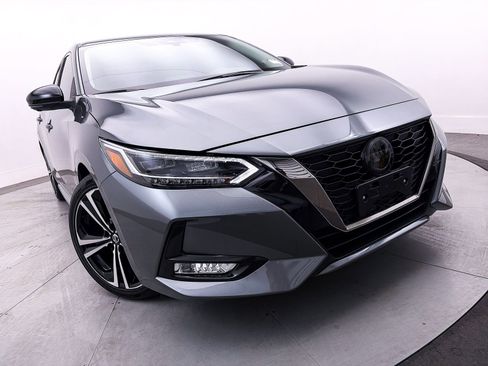 Used 2023 Nissan Sentra SR w/ SR Premium Package image 8