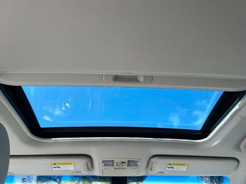 Used 2011 MAZDA CX-9 Grand Touring w/ Moonroof & Bose Audio Pkg image 18