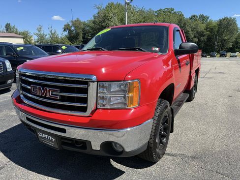 Used 2012 GMC Sierra 1500 SLE w/ SLE Preferred Package AWD/4WD image 2