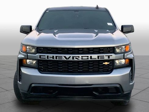 Used 2020 Chevrolet Silverado 1500 Custom w/ Custom Value Package RWD image 4