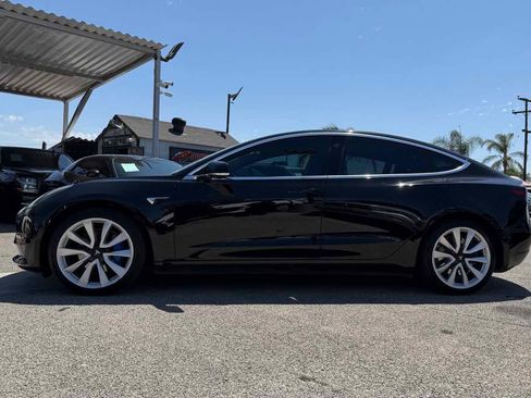 Used 2018 Tesla Model 3 Long Range RWD image 2