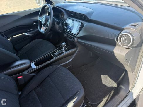 Used 2021 Nissan Kicks SV FWD image 9