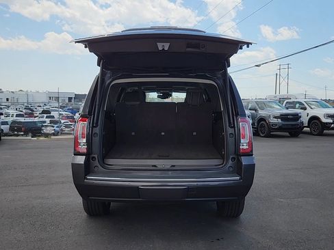 Used 2017 GMC Yukon XL Denali w/ Open Road Package AWD/4WD image 20