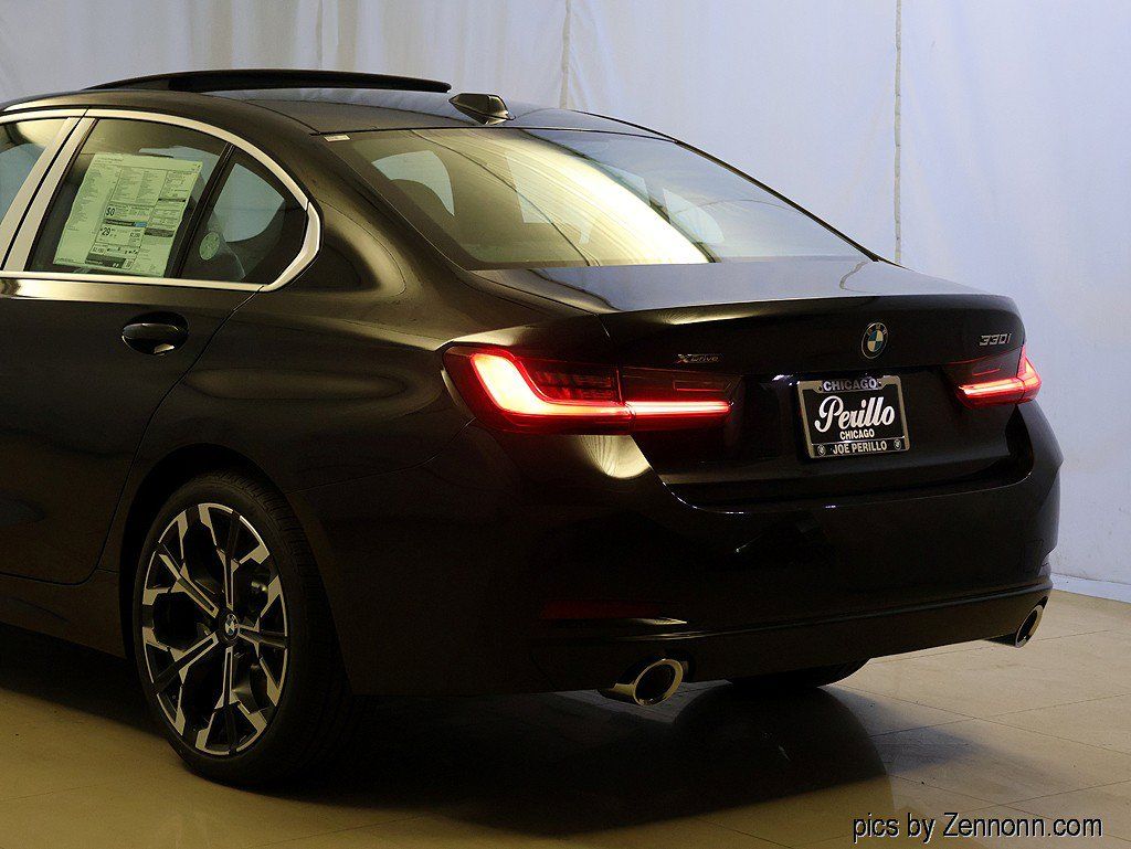 New 2026 BMW 330i xDrive Sedan w/ Premium Package AWD/4WD image 8