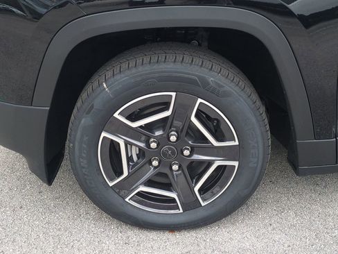 New 2026 Jeep Cherokee Laredo AWD/4WD image 11