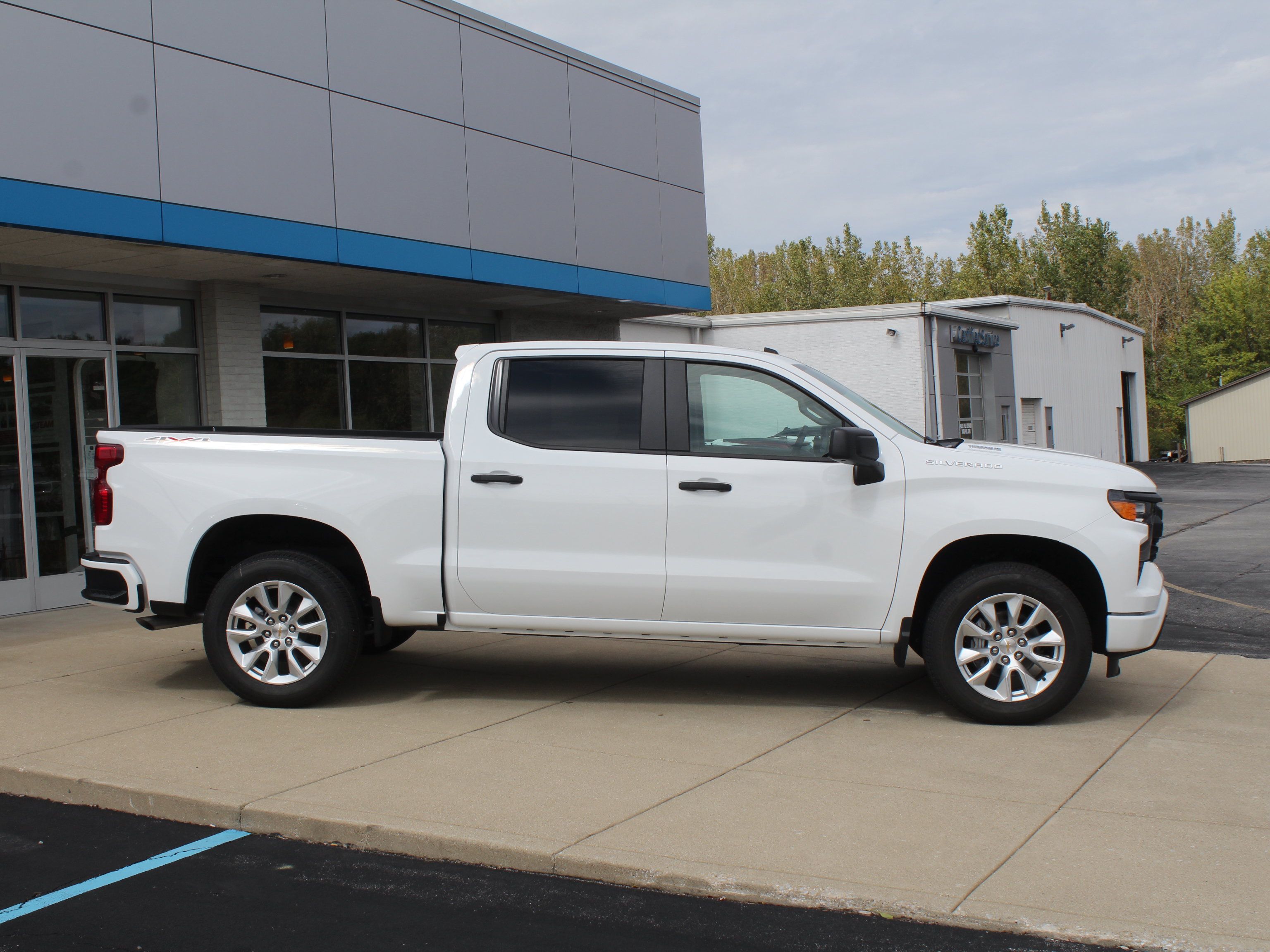 New 2026 Chevrolet Silverado 1500 Custom AWD/4WD image 5