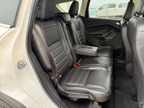 Used 2019 Ford Escape Titanium AWD/4WD image 22