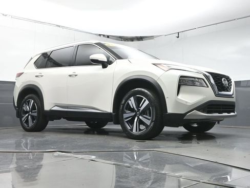 Used 2021 Nissan Rogue Platinum image 42