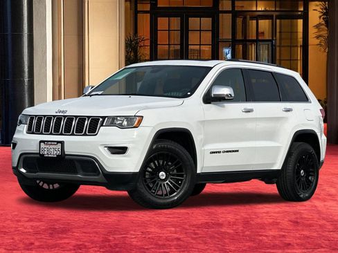 Used 2018 Jeep Grand Cherokee Limited image 1
