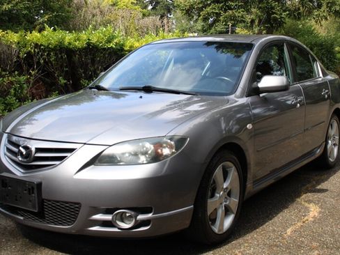 Used 2004 MAZDA MAZDA3 s FWD image 1