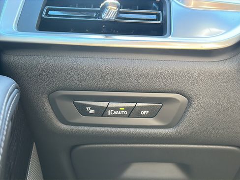 New 2026 BMW X5 xDrive40i w/ M Sport Package image 27