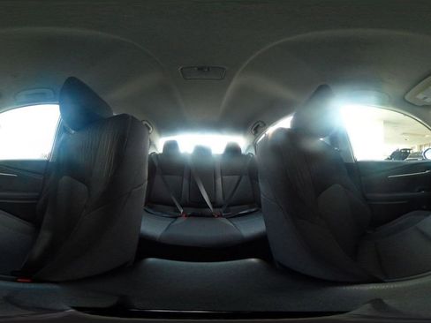 Used 2025 Toyota Camry LE image 42