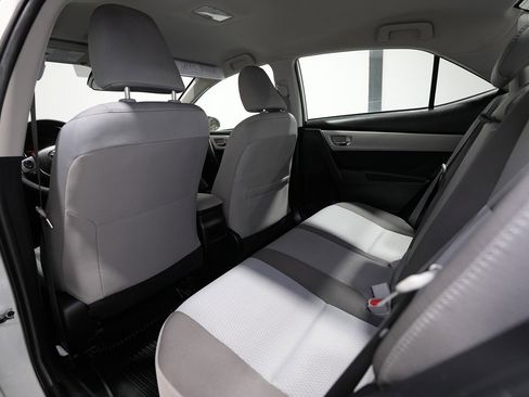 Used 2019 Toyota Corolla LE image 14