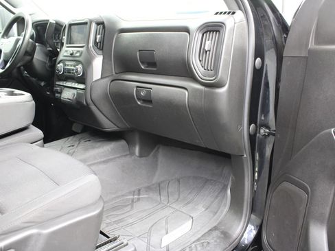 Used 2024 Chevrolet Silverado 2500 Custom AWD/4WD image 29