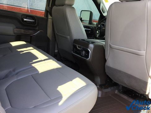 Used 2020 Chevrolet Silverado 3500 LTZ w/ LTZ Premium Package image 39