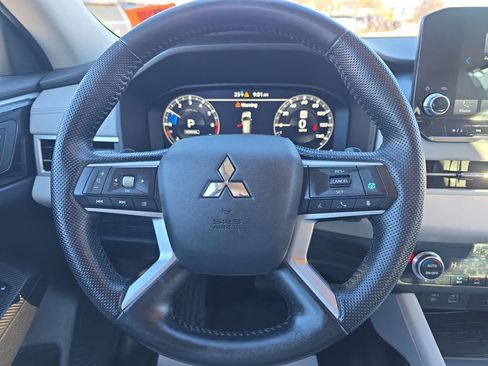 Used 2023 Mitsubishi Outlander SEL 40th Anniversary image 14