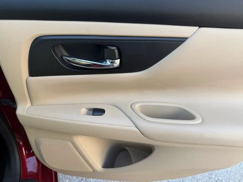 Used 2017 Nissan Altima 2.5 S w/ Power Driver Seat Package FWD image 16