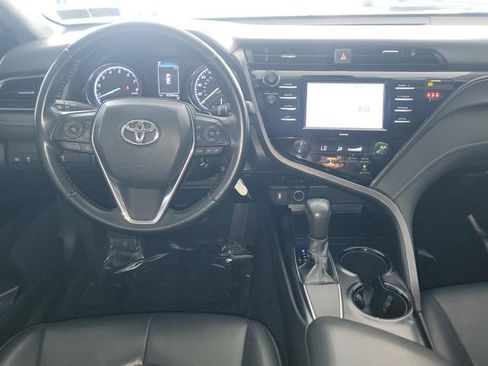 Used 2020 Toyota Camry SE image 13