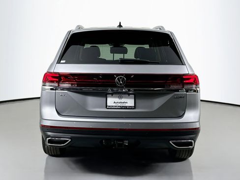 Certified 2025 Volkswagen Atlas SEL image 5