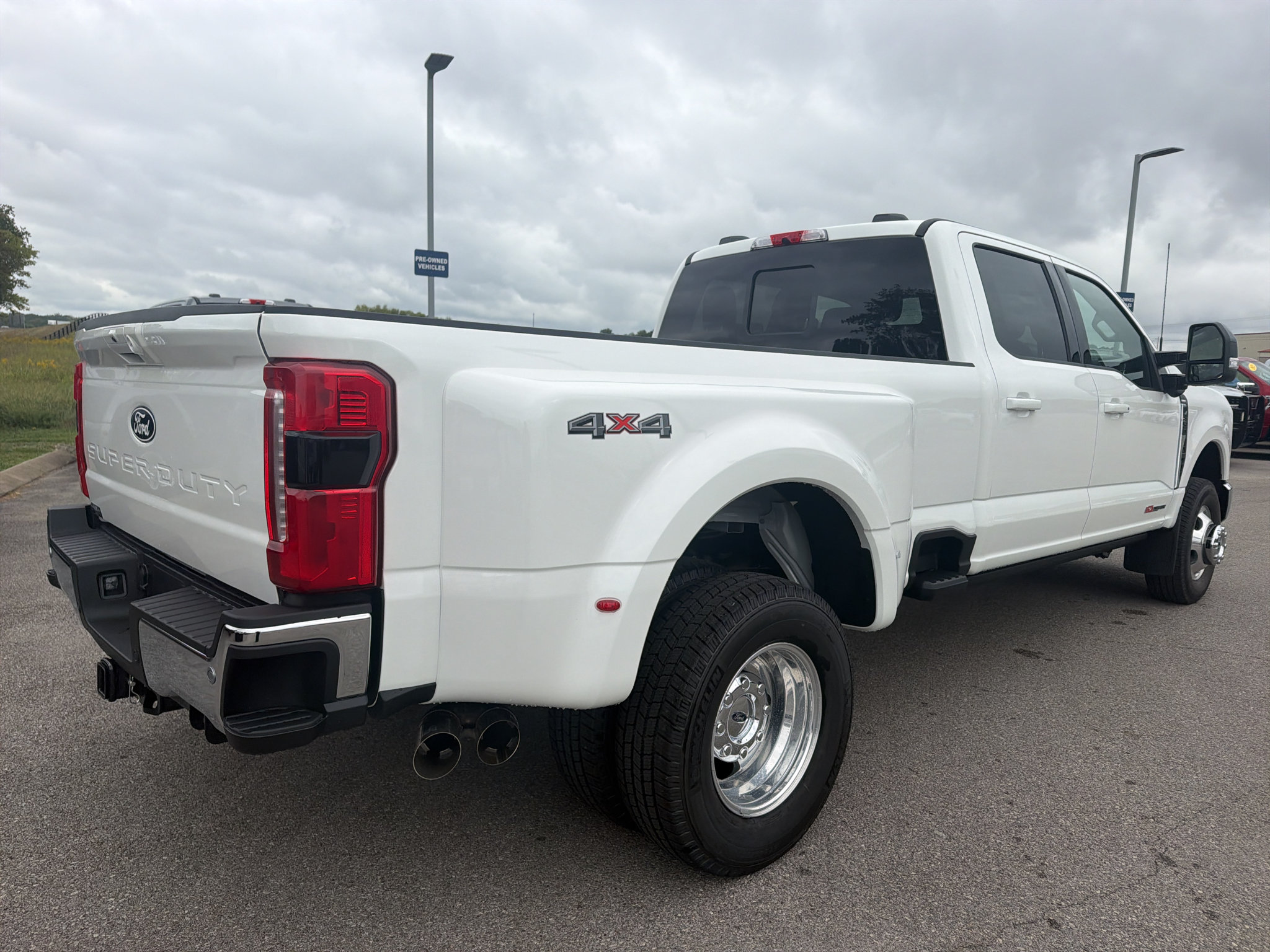 New 2027 Ford F350 Lariat w/ Lariat Ultimate Package AWD/4WD image 5