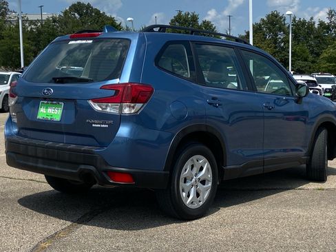 Used 2023 Subaru Forester AWD/4WD image 3