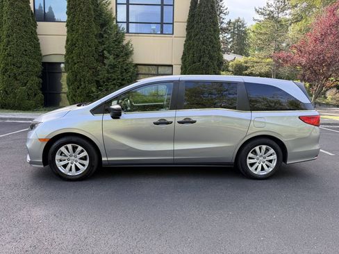 Used 2019 Honda Odyssey LX image 10