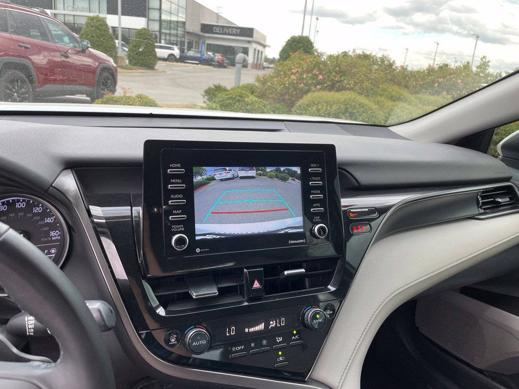 Used 2023 Toyota Camry SE FWD image 16