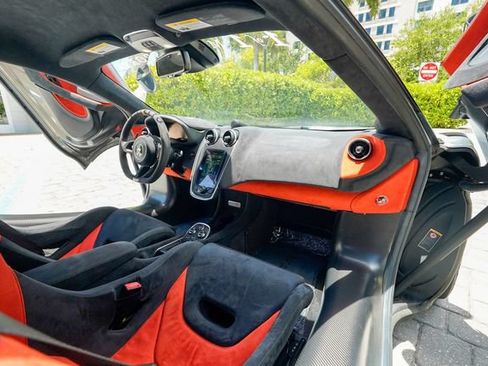 Used 2019 McLaren 600LT RWD image 86