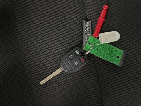 Used 2014 Ford Focus SE w/ SE Winter Package FWD image 22