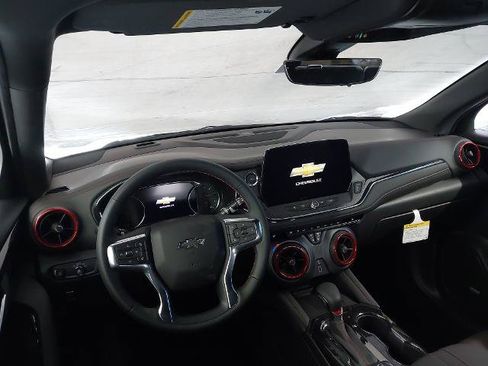 New 2026 Chevrolet Blazer RS w/ Driver Confidence II Package FWD image 5