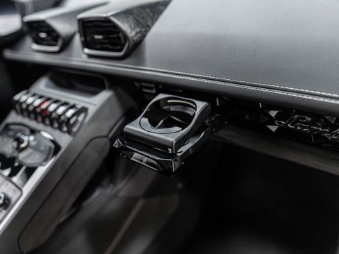 Used 2017 Lamborghini Huracan LP 610-4 Avio image 31