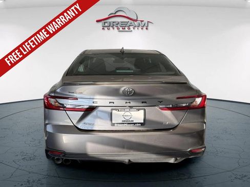 Used 2025 Toyota Camry SE FWD image 19