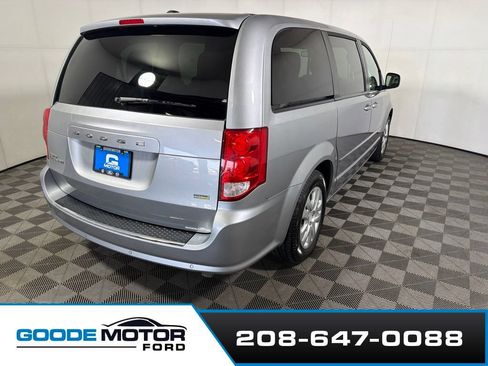 Used 2016 Dodge Grand Caravan SE w/ Quick Order Package 29E SE FWD image 7