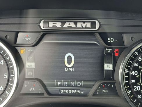 Used 2024 RAM 2500 Big Horn w/ Level 2 Equipment Group image 25