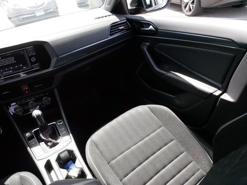 Used 2021 Volkswagen Jetta GLI FWD image 11