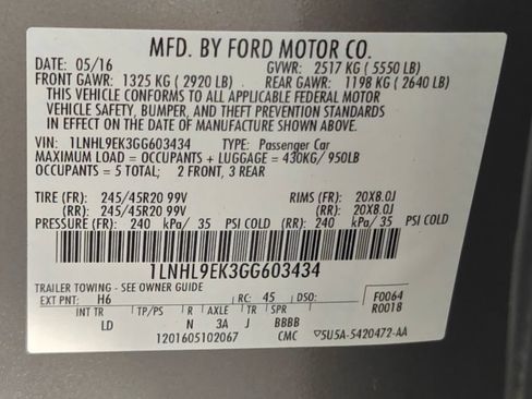 Used 2016 Lincoln MKS AWD w/ Equipment Group 101A image 60