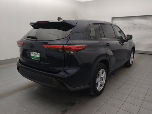 Used 2022 Toyota Highlander L image 9