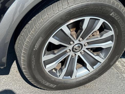 Used 2019 Nissan Armada SL w/ Premium Package AWD/4WD image 9