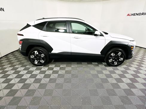 Used 2024 Hyundai Kona SEL image 2