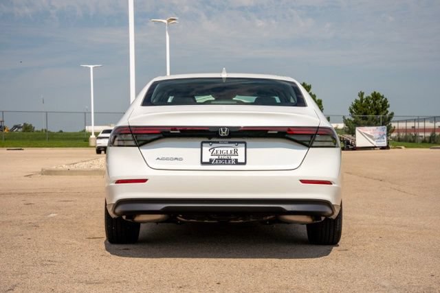 Used 2023 Honda Accord EX image 6